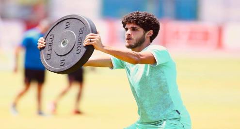 من هداف الدوري لـ"بلوجر تيك توك".. رحلة أحمد الشيخ في 10 أعوام